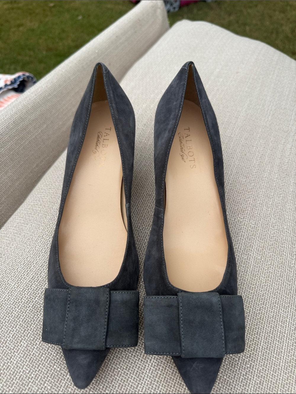Talbots Women's Dark Gray Suede Pointed-Toe Bow Pumps